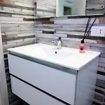 住宿加早餐酒店 Revolution Bed E Breakfast 3*