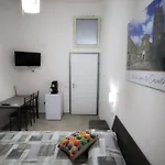 Revolution Bed E Breakfast 住宿加早餐酒店 3*