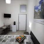 住宿加早餐酒店 Revolution Bed E Breakfast 3*