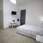 Revolution Bed E Breakfast 住宿加早餐酒店 卡塞塔