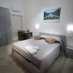 Revolution Bed E Breakfast 3*
