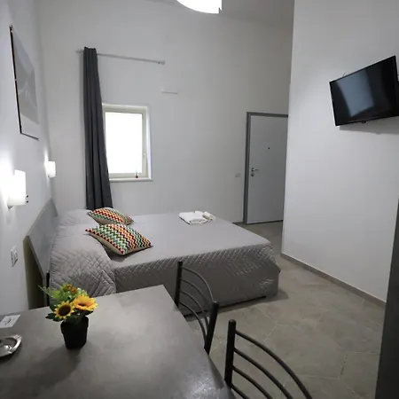 Bed & Breakfast Revolution Bed E Breakfast *