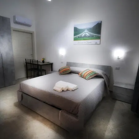 Revolution Bed E Breakfast ベッド・アンド・ブレックファスト 3*