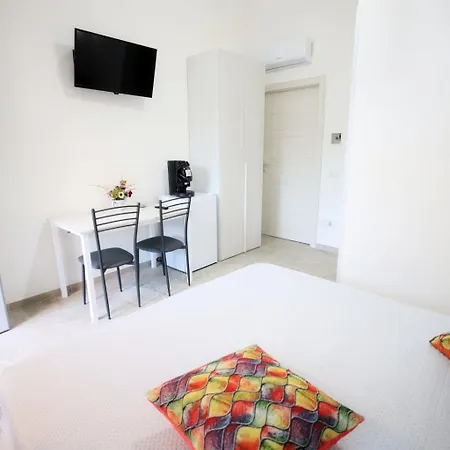 Revolution Bed E Breakfast 3*