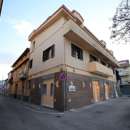 Bed & Breakfast Revolution Bed E Breakfast Caserta