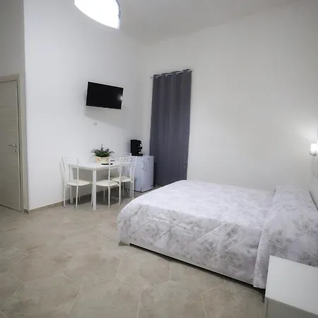 Revolution Bed E Breakfast 3*