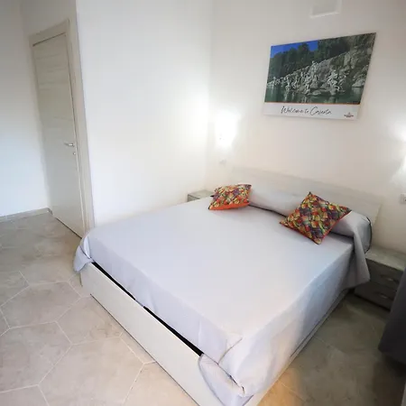 Revolution Bed E Breakfast ベッド・アンド・ブレックファスト