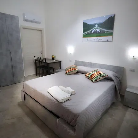 Revolution Bed E Breakfast Nocleg ze śniadaniem 3*