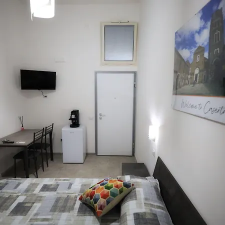 Revolution Bed E Breakfast Caserta