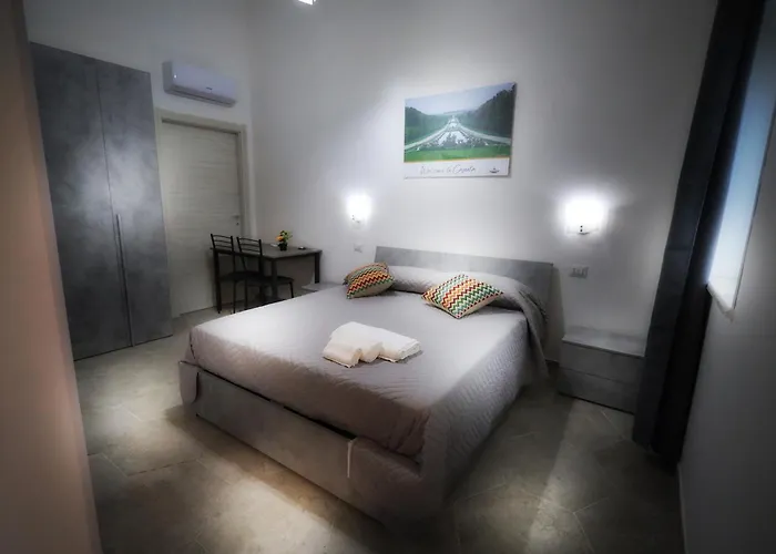 Revolution Bed E Breakfast فندق مبيت وإفطار 3*