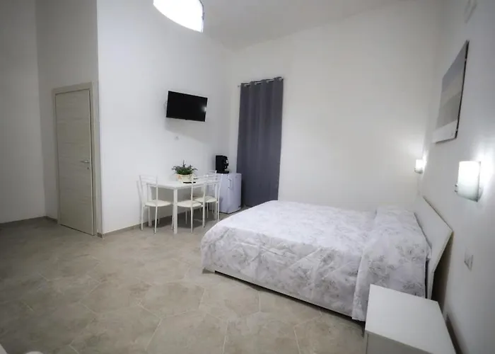 Revolution Bed E Breakfast فندق مبيت وإفطار كازيرتا