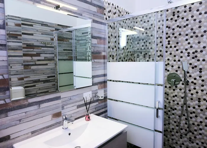 Revolution Bed E Breakfast فندق مبيت وإفطار