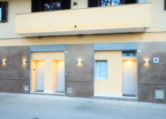 Revolution Bed E Breakfast فندق مبيت وإفطار 3*