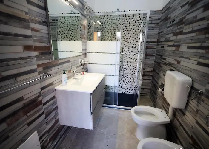 فندق مبيت وإفطار Revolution Bed E Breakfast 3*