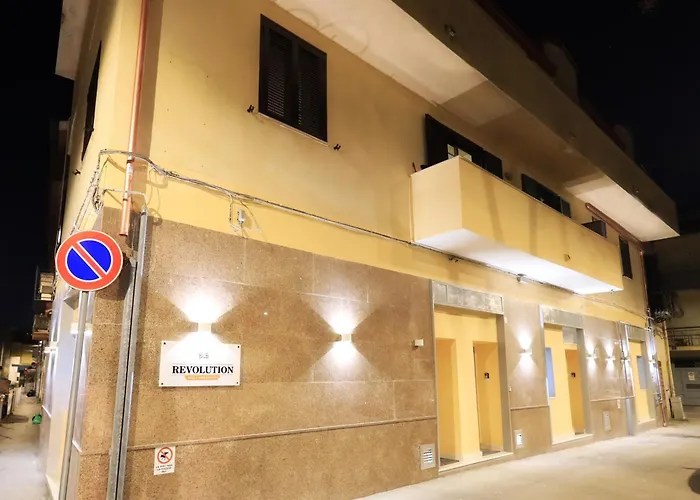 Revolution Bed E Breakfast فندق مبيت وإفطار 3*